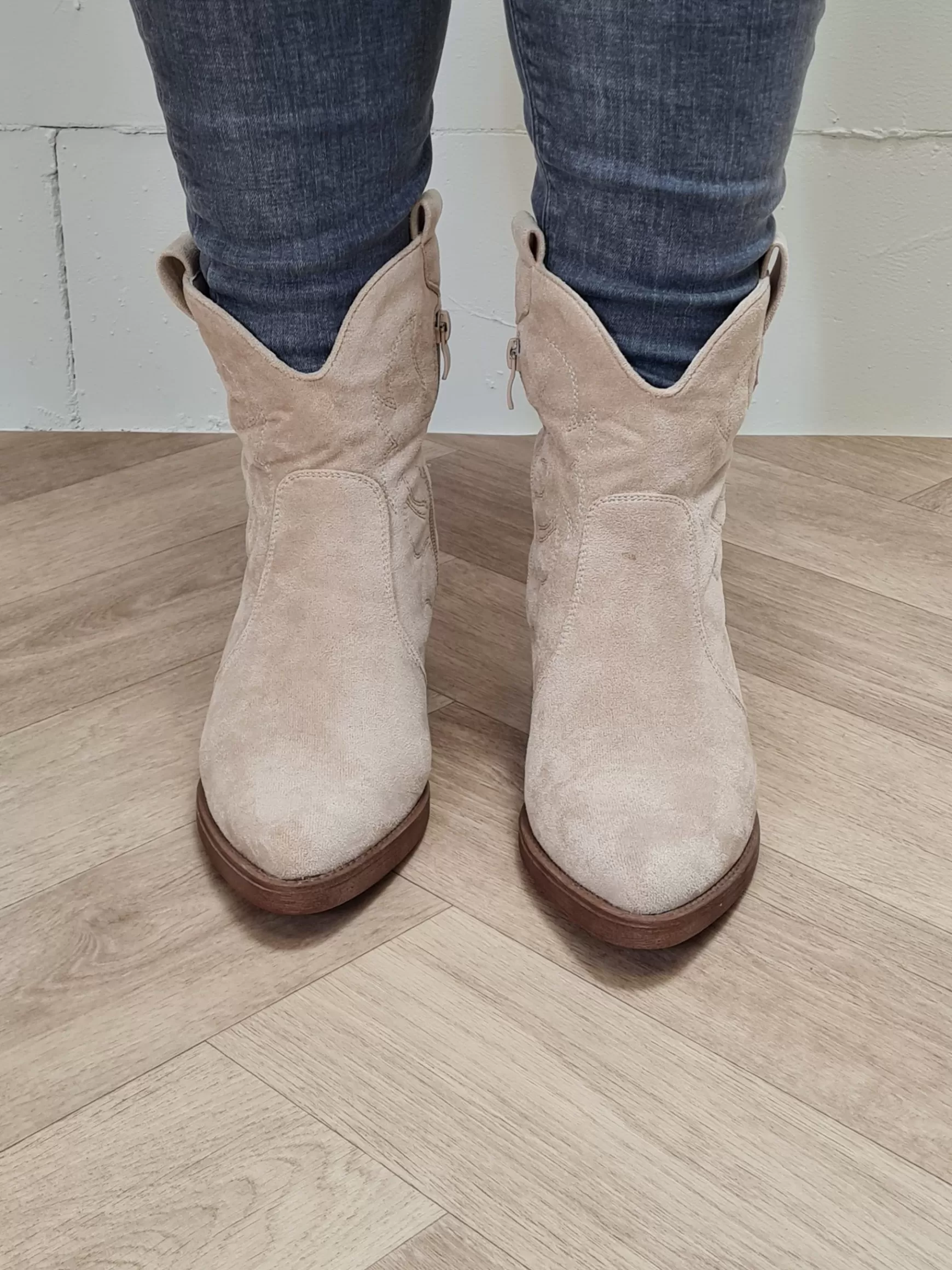 Trendz Enkellaarsje Beige Suede Zoe Sale
