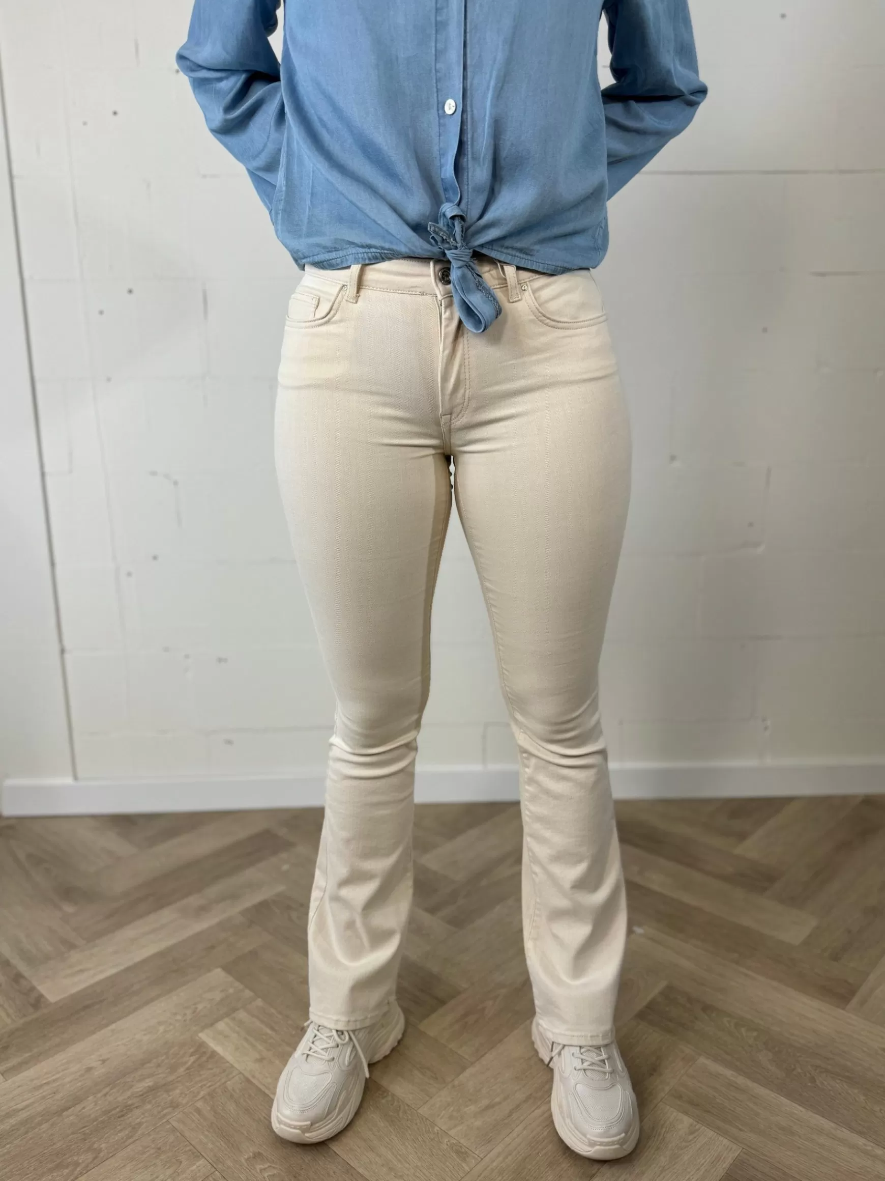 Trendz Flared Jeans Blush Beige Lengtemaat 32 Fashion