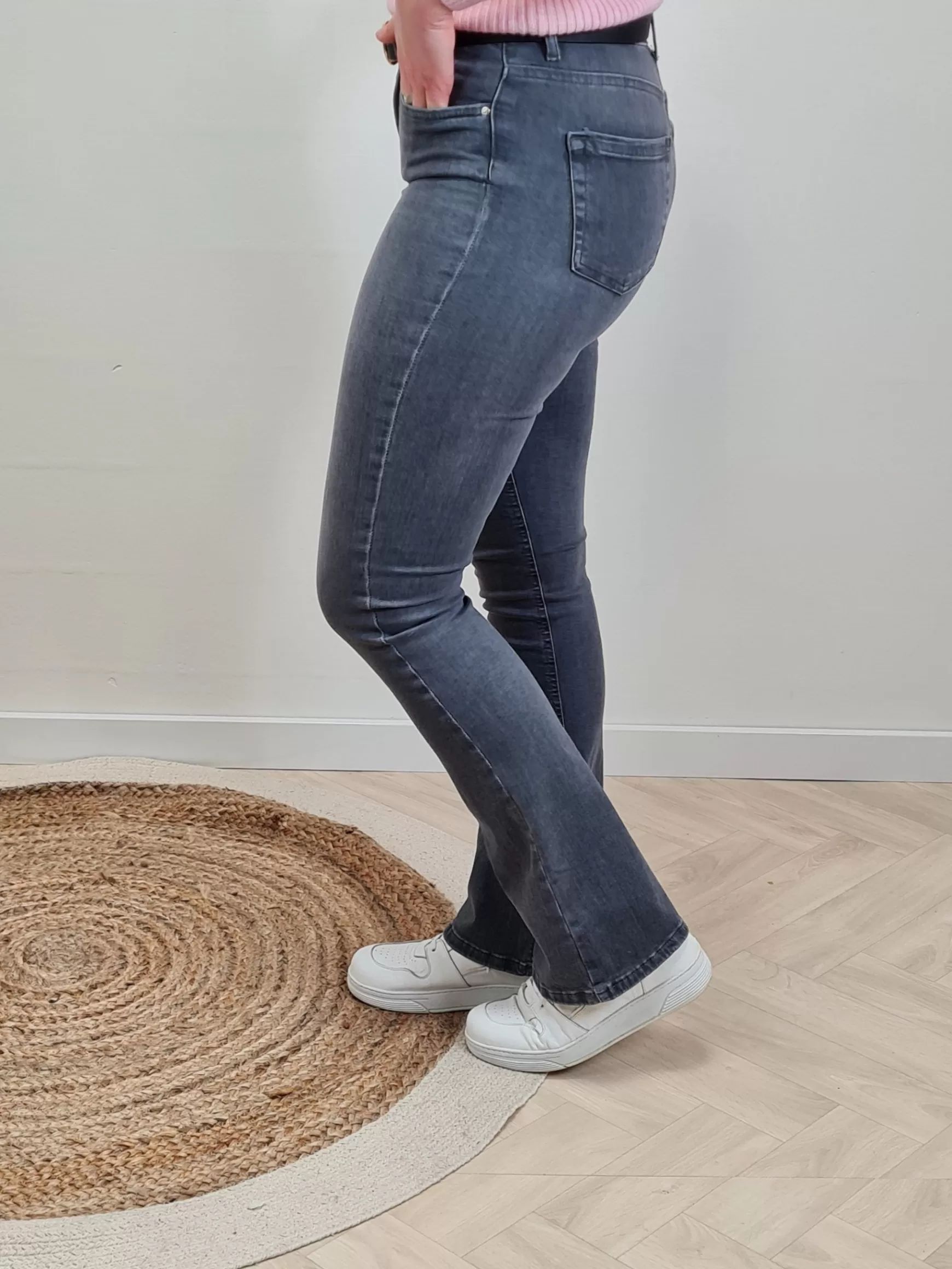 Trendz Flared Jeans Blush Grey Denim (Lengtemaat 32) Cheap