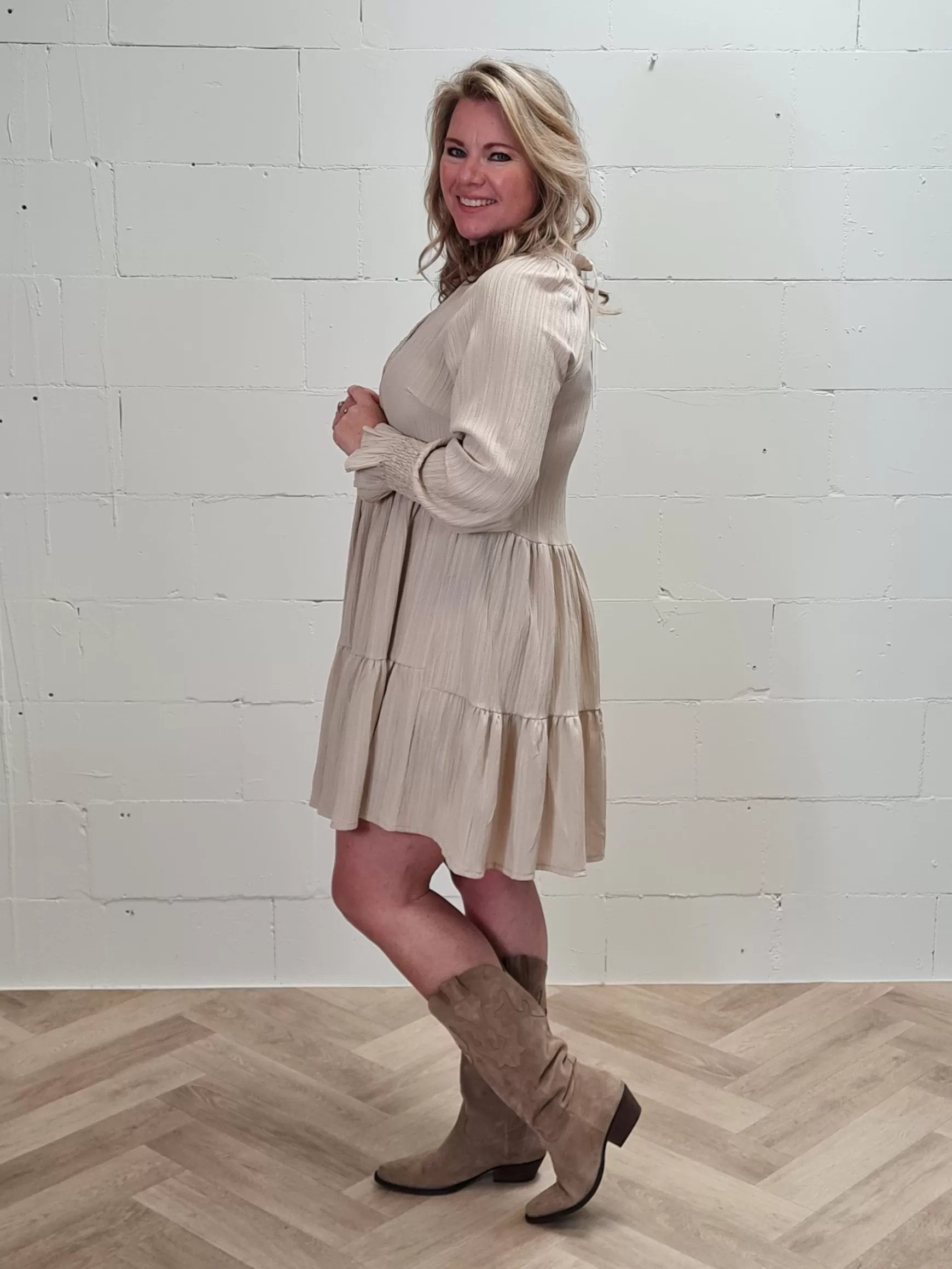 Trendz Jurkje Jaimy Beige Cheap