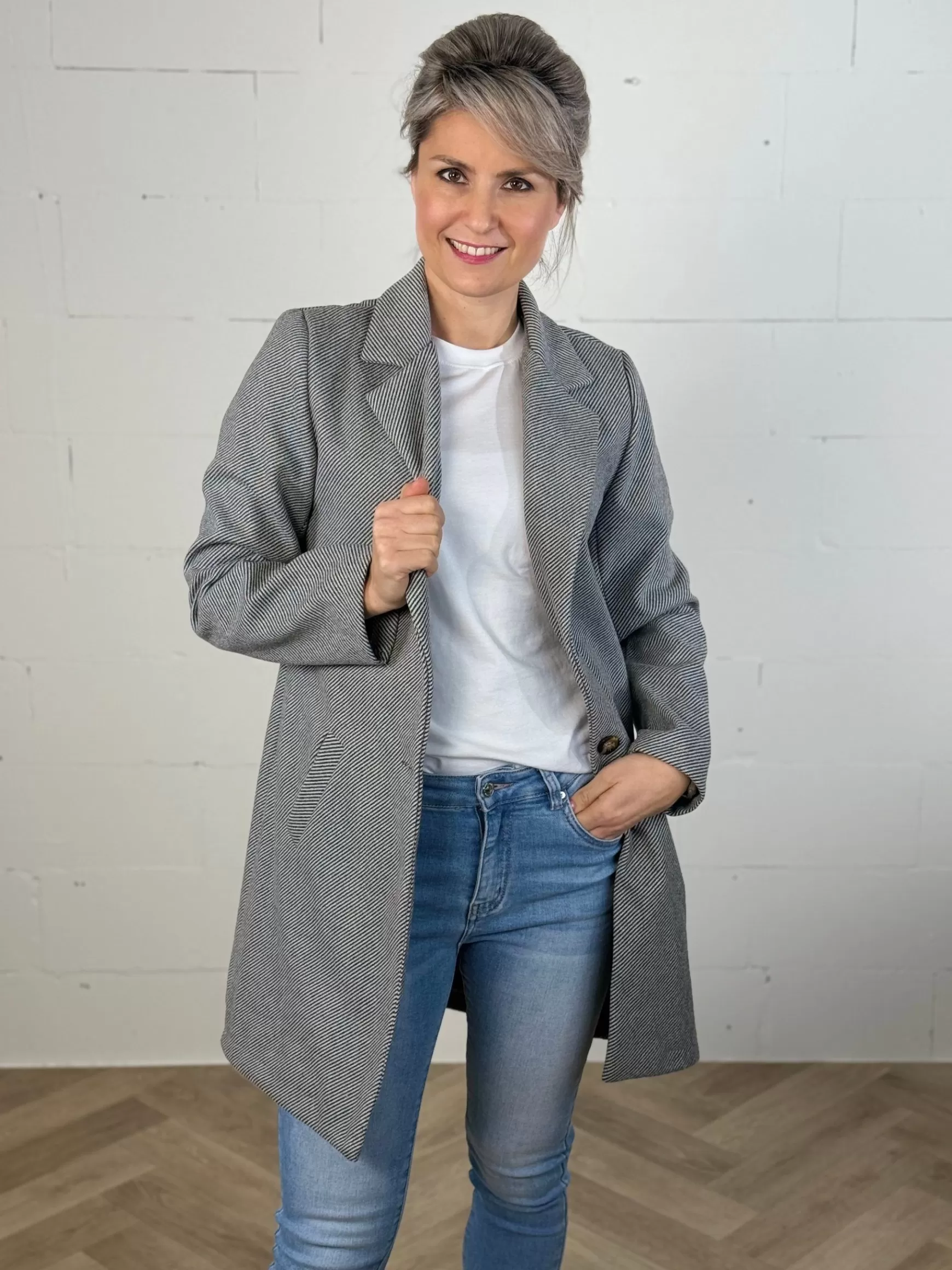 Trendz Tussenjas Sara Grijs/Zwart Hot