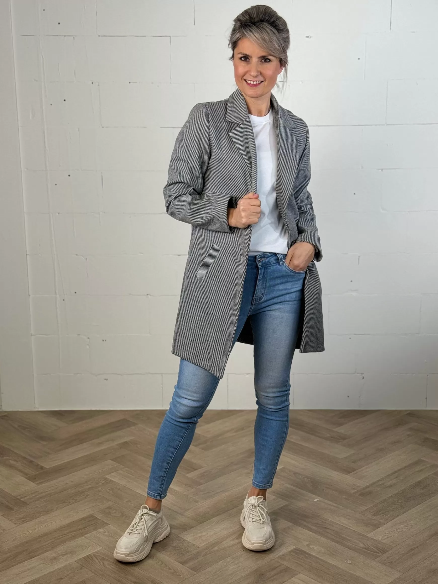 Trendz Tussenjas Sara Grijs/Zwart Hot