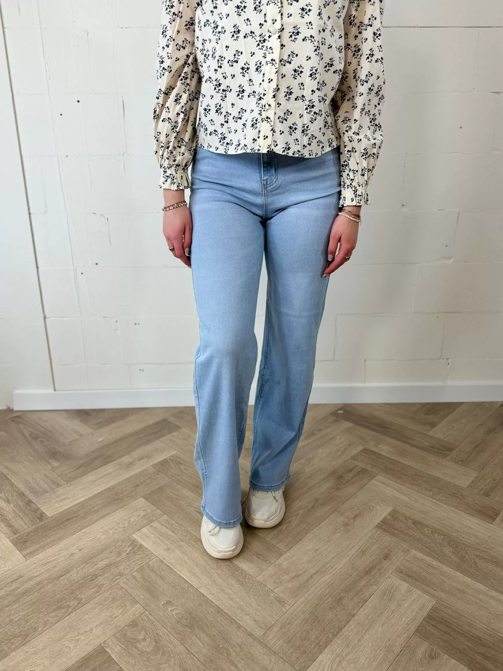 Trendz Wide Jeans Goodies Clearance